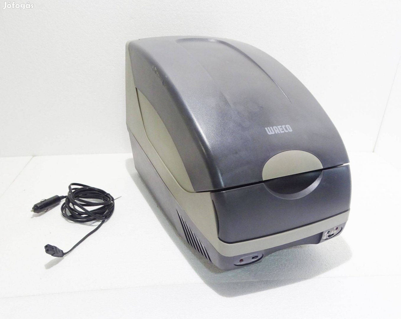 Waeco autós hűtőtáska hűtőláda hűtő doboz szivargyújtós 12 V