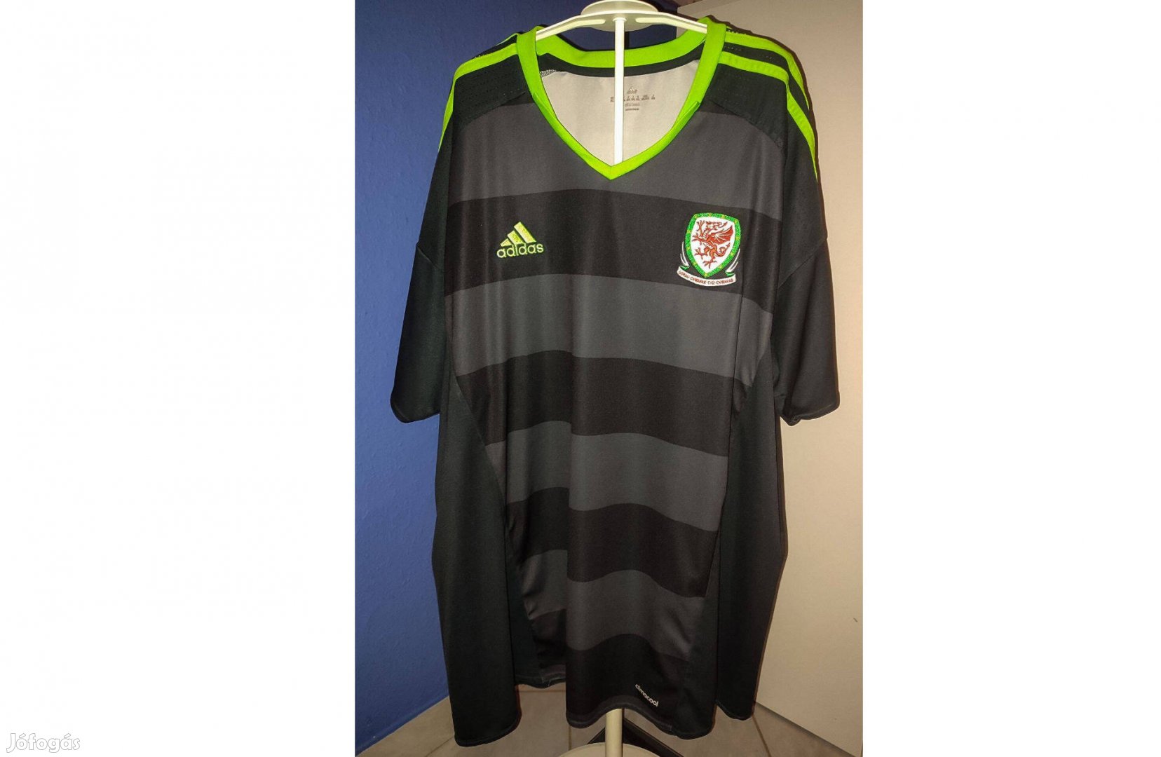 Wales válogatott eredeti adidas 2016 fekete mez (2XL)