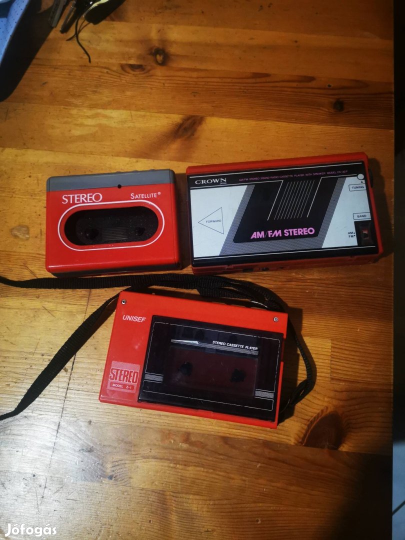 Walkman 3db eladó 