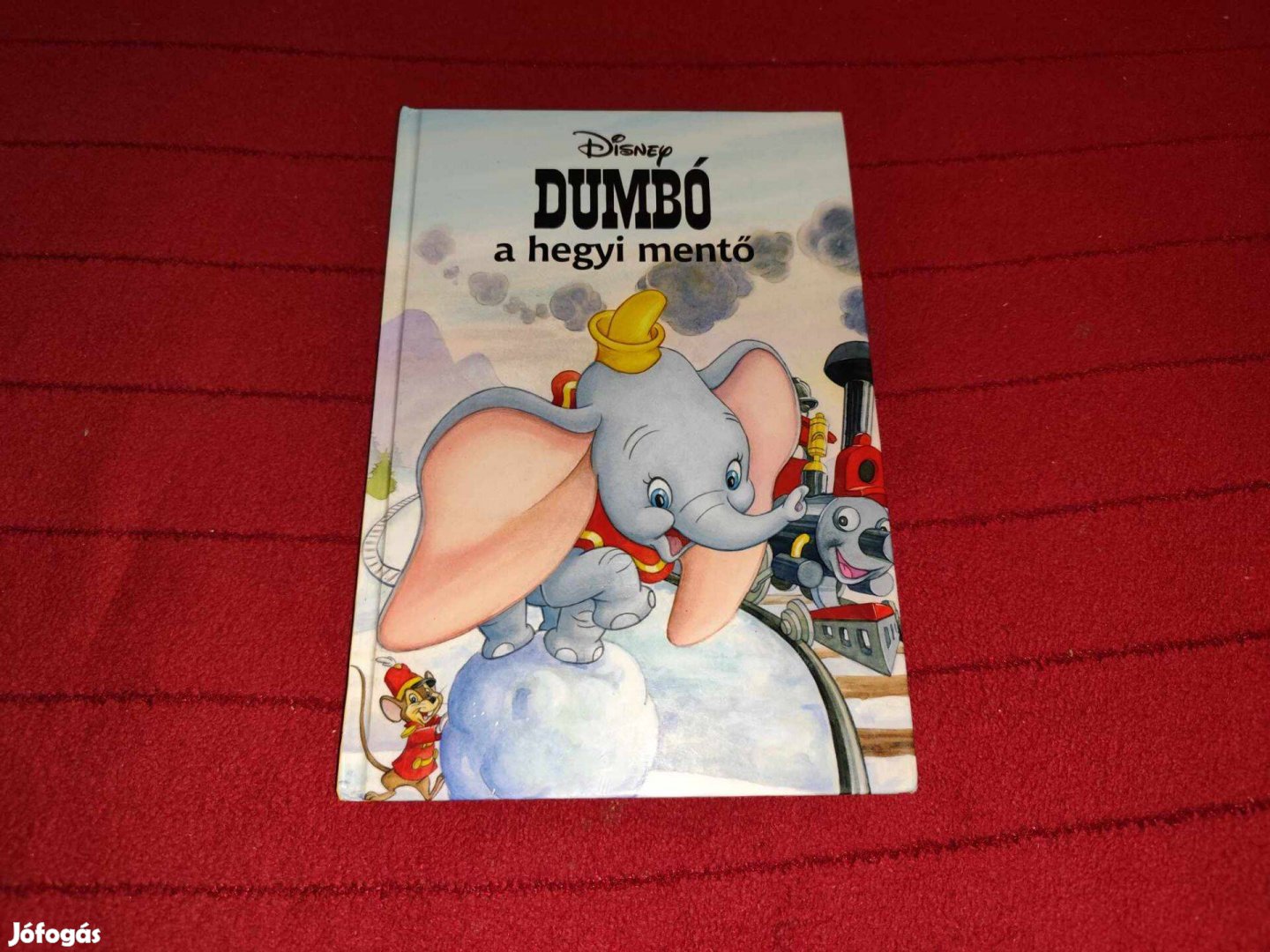 Walt Disney Dumbó a hegyi mentő