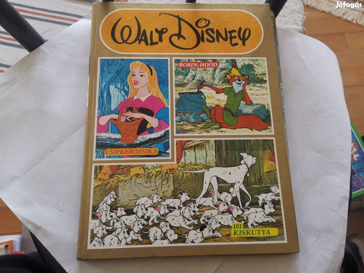 Walt Disney mesekönyv - Csipkerózsika + Robin Hood + 101 kiskutya