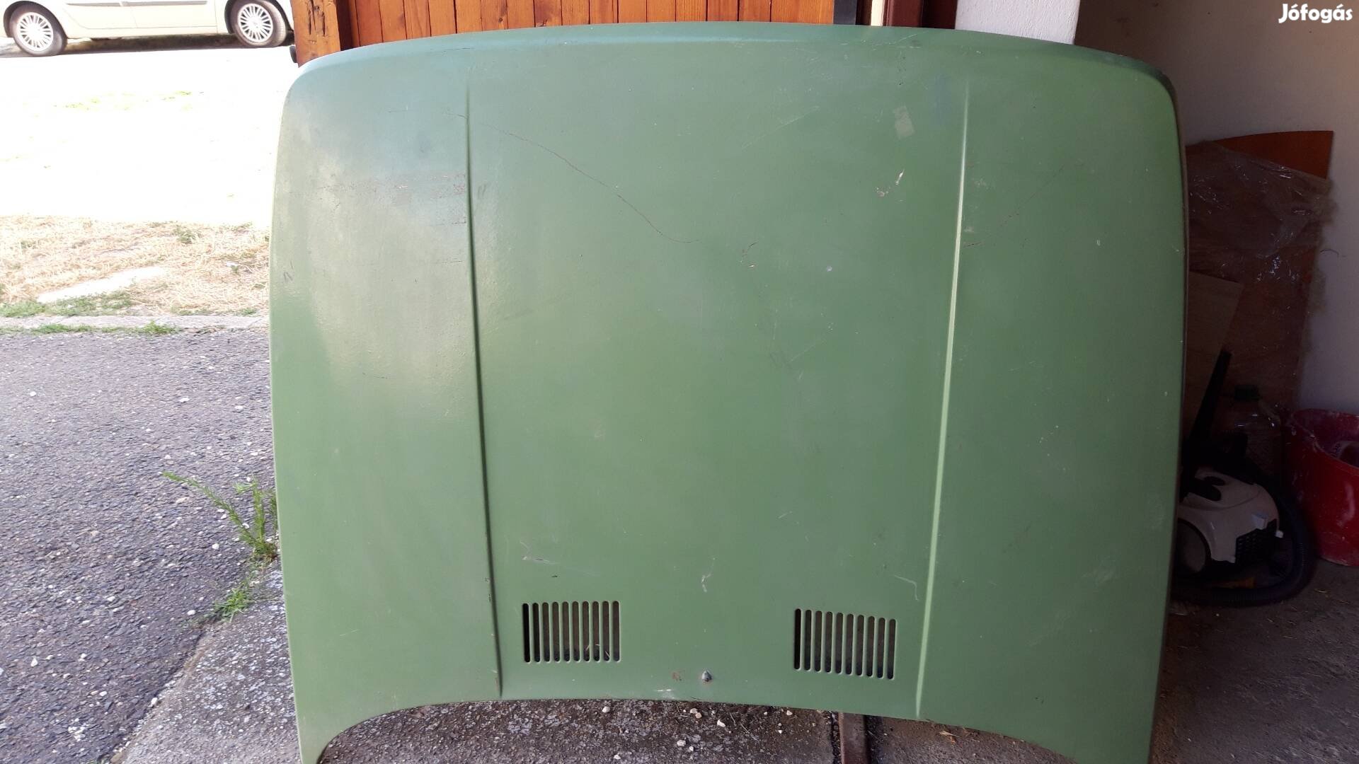 Wartburg 1/3 motorháztető bontott  újszerű 