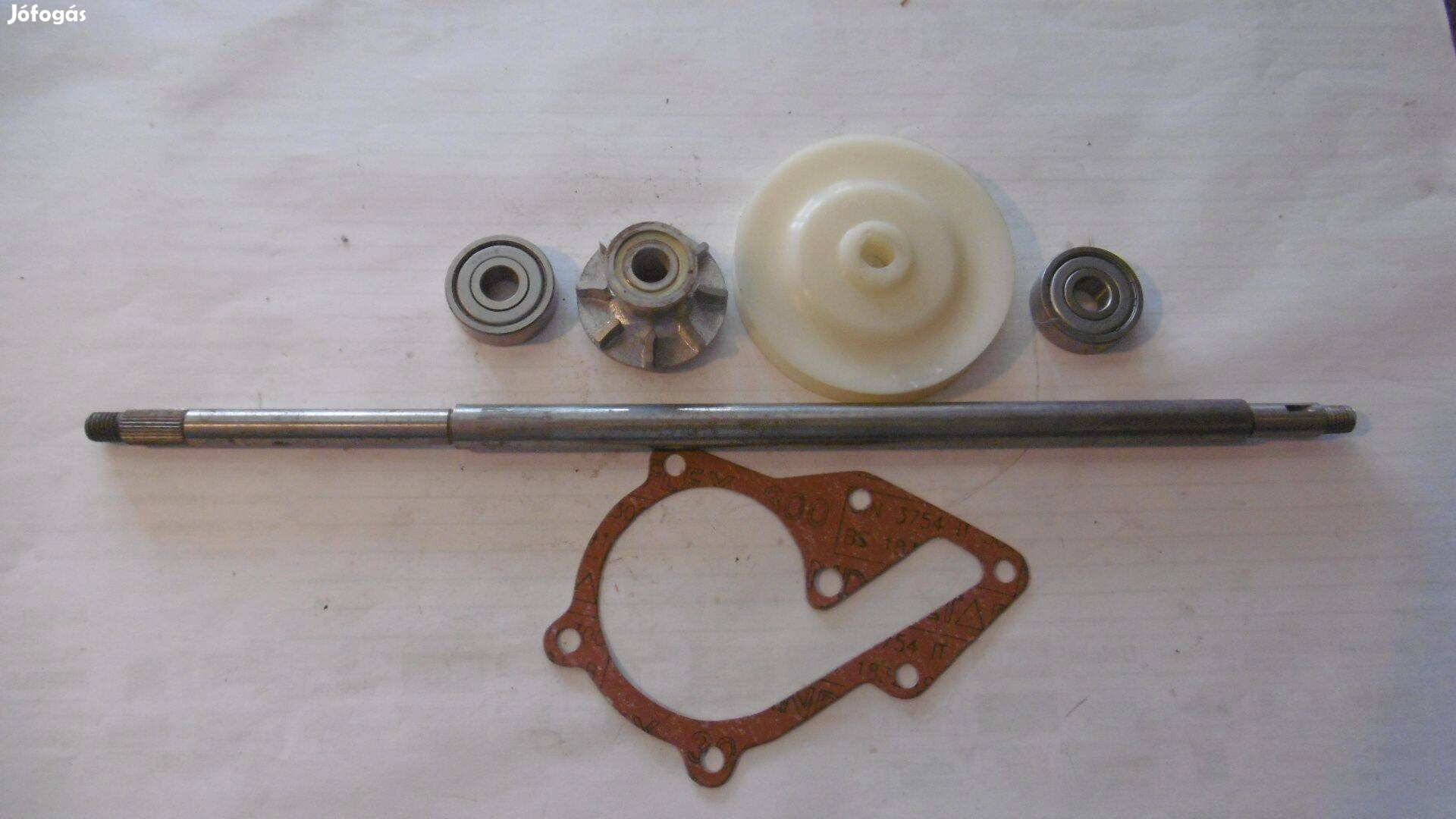 Wartburg 353 vízpumpa javító szett