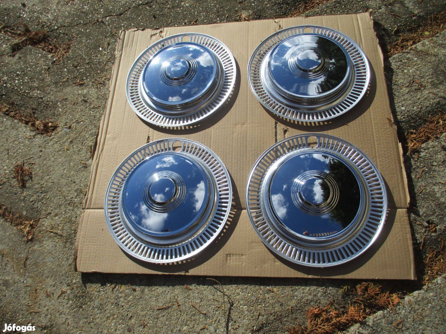 Wartburg krómos dísztárcsa szett