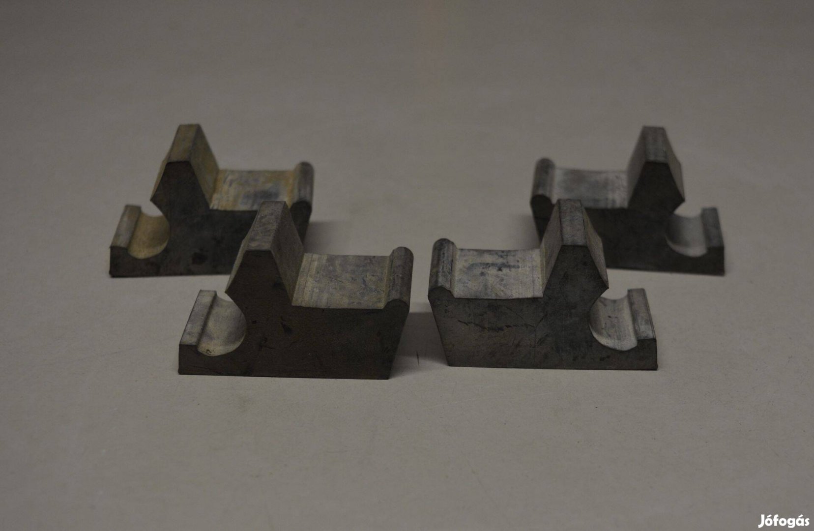 Wartburg tourist Trabant combi gyári új kalaptartó tartó gumibak 4db