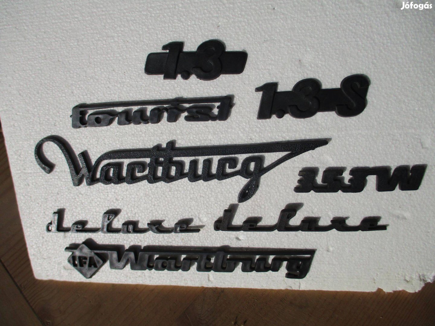 Wartburg új emblémák