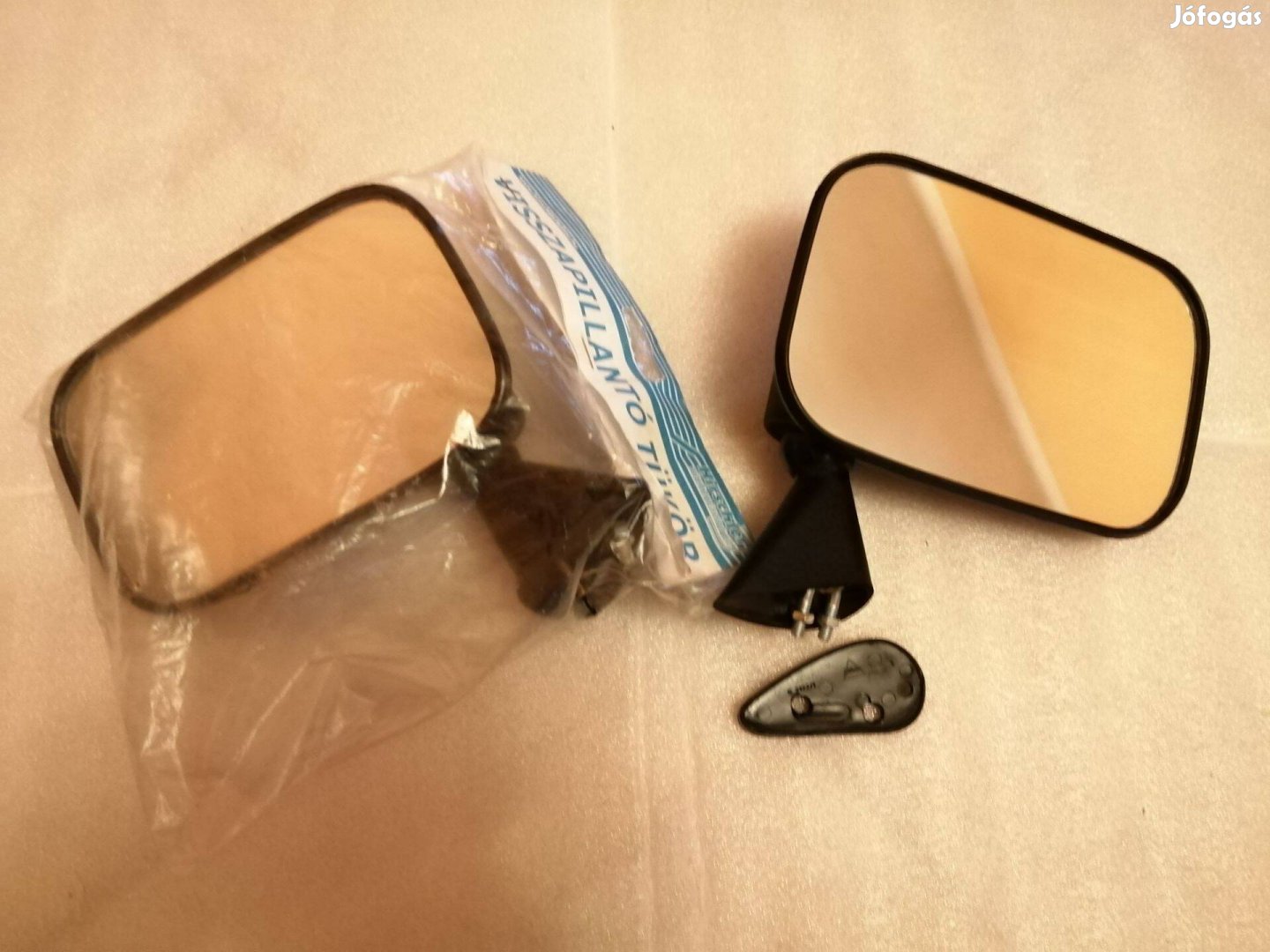 Wartburg visszapillantó tükör jobb és bal