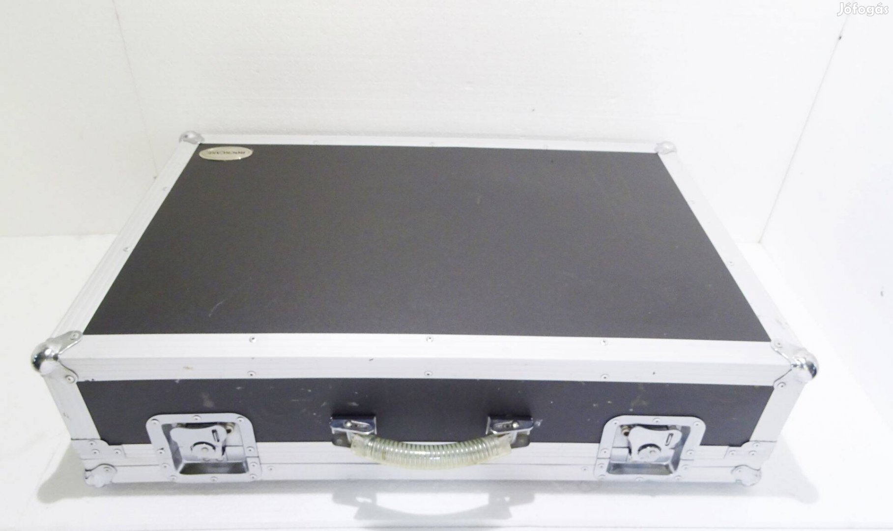 Warwick RC23120B pedáltartó koffer box szállító doboz tároló