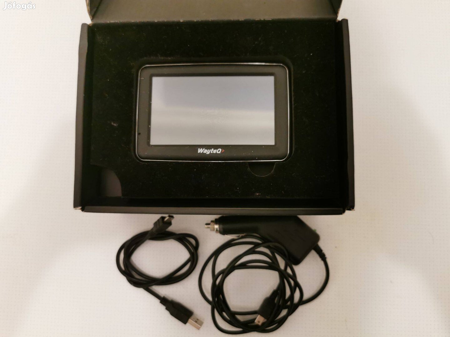 Wayteq x880 GPS navigáció + 16 GB Microsd kártya + Tartó + igo