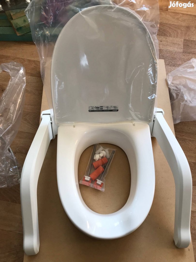 Wc magasító kartámasszal