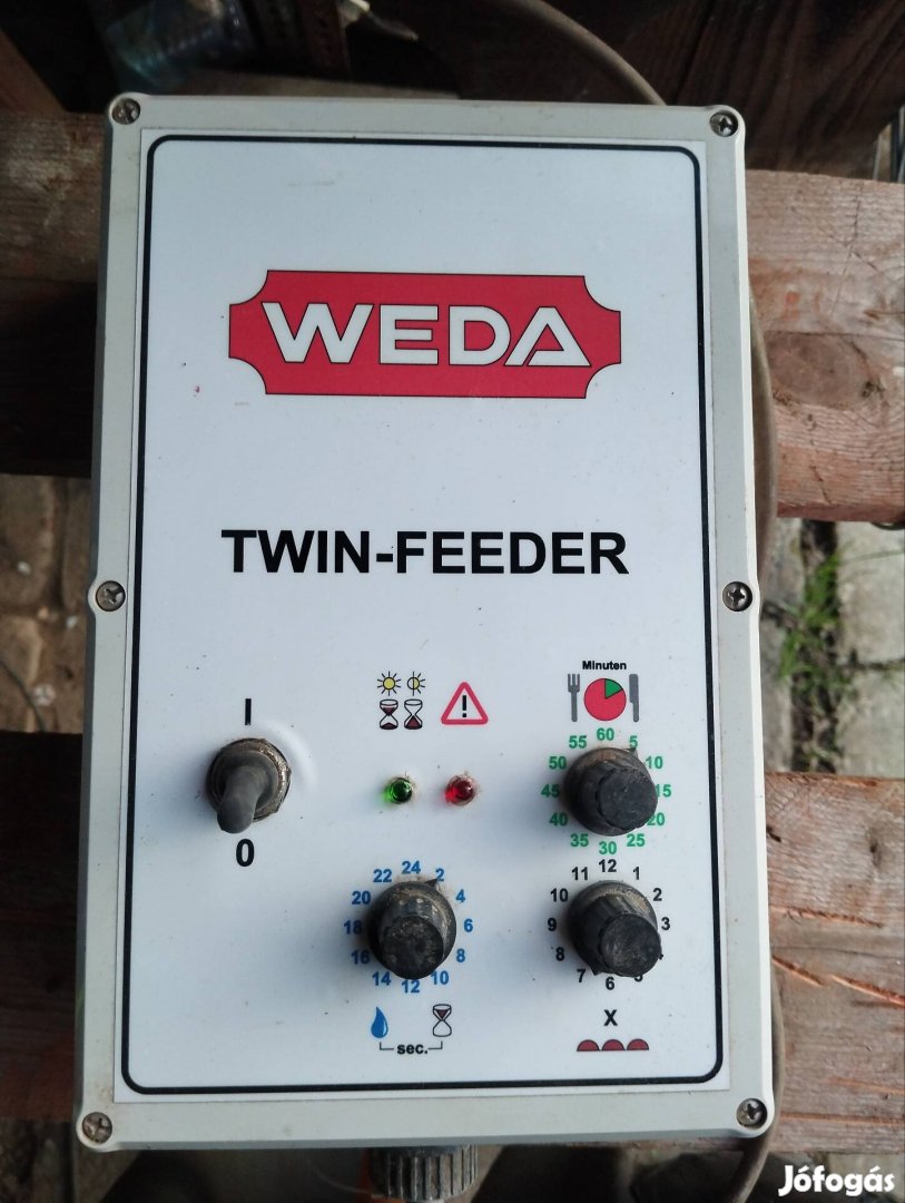 Weda twin feeder etető automata 