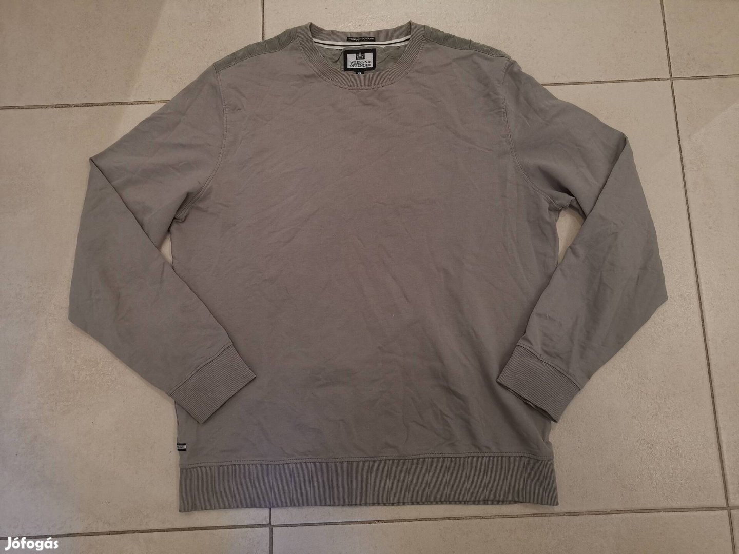 Weekend Offender pulóver 