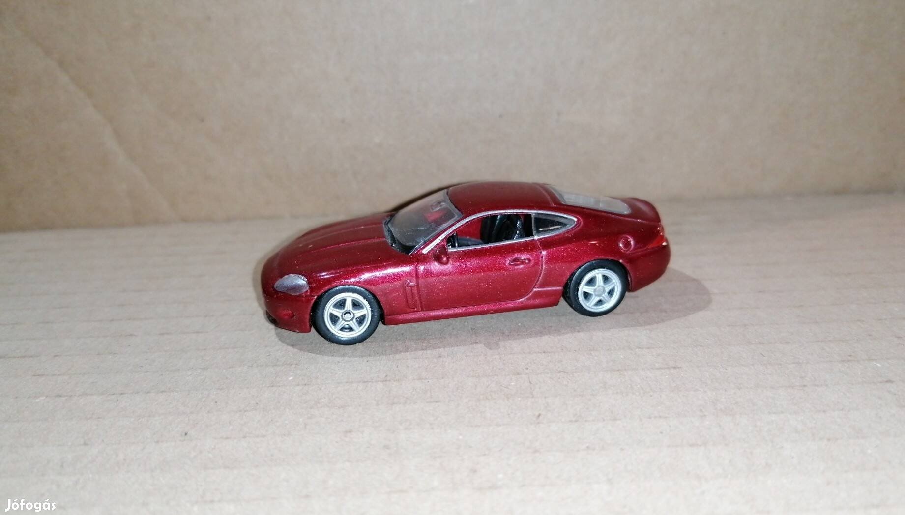 Welly - Jaguar Xk Coupe (1:60) 