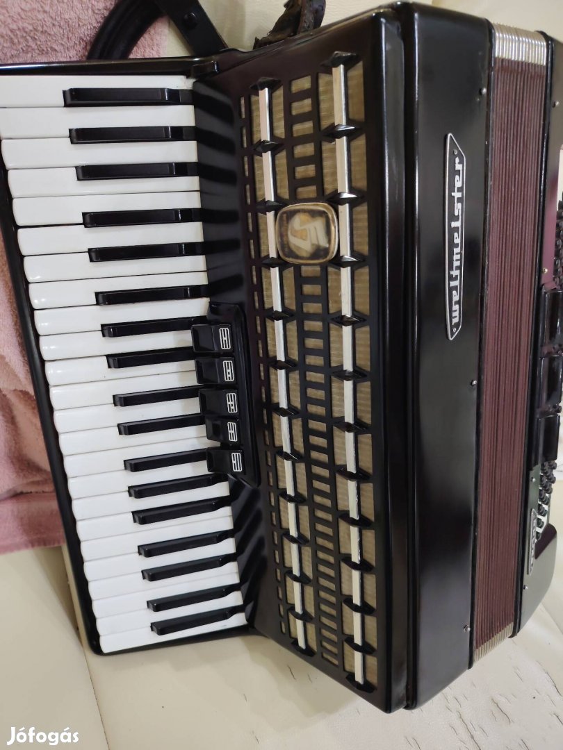 Weltmeister Serino 120 basszusos tangóharmonika Harmonika