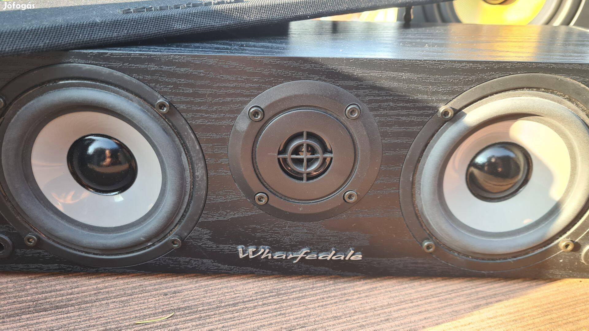 Wharfedale 5.1 es hangfalrendszer közép sugárzó