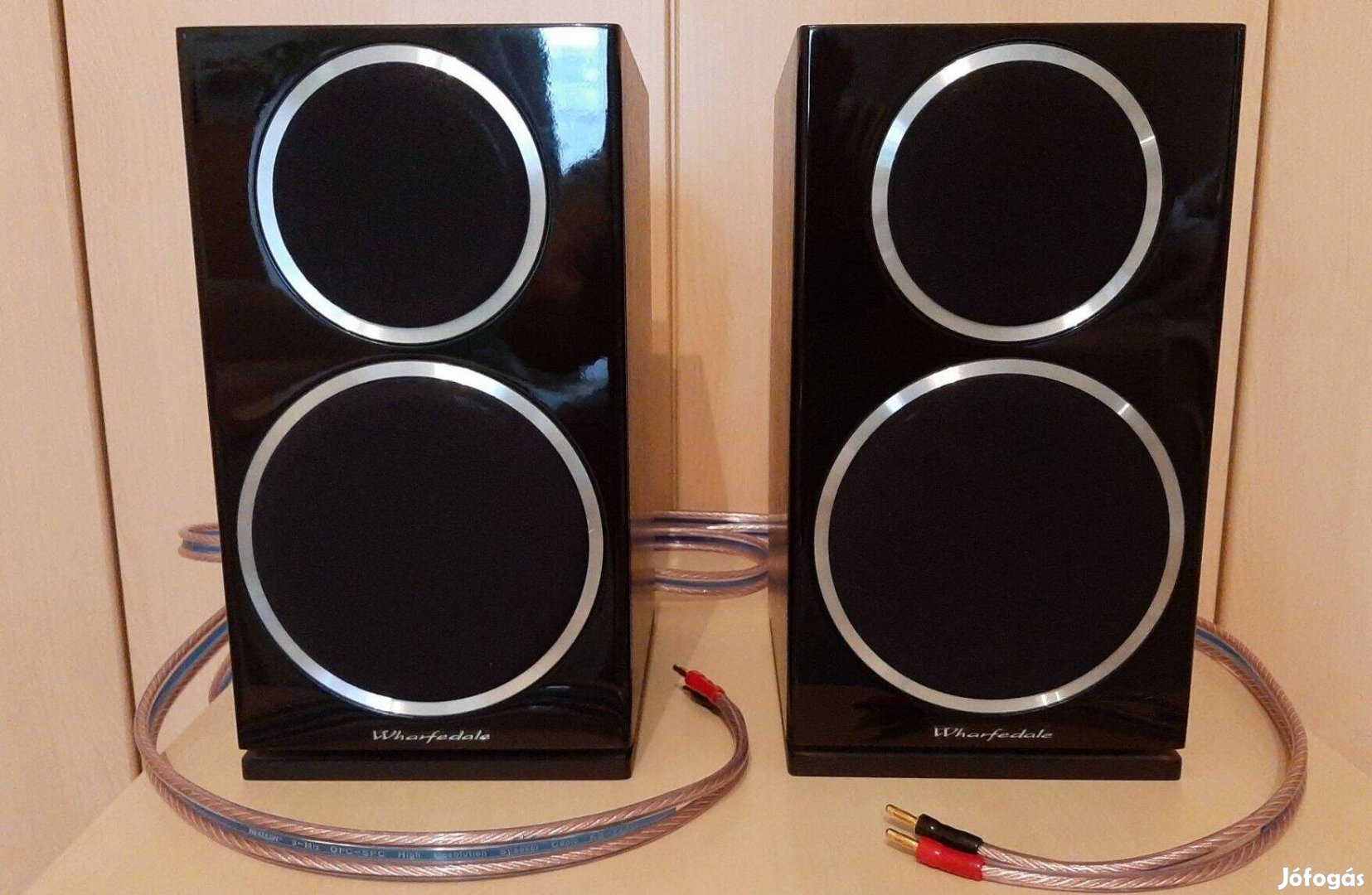 Wharfedale Diamond 220