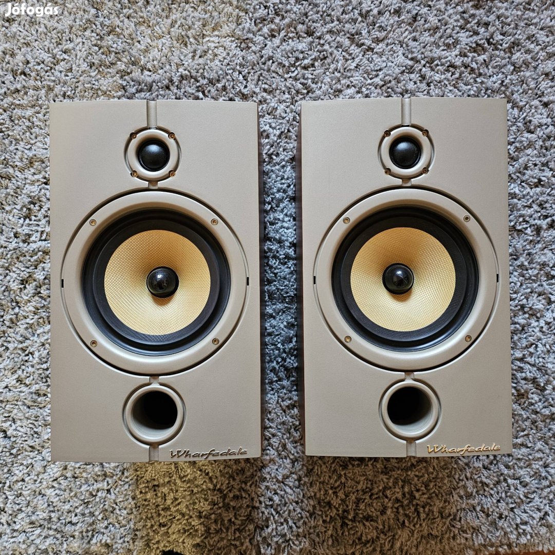 Wharfedale Diamond 8.2