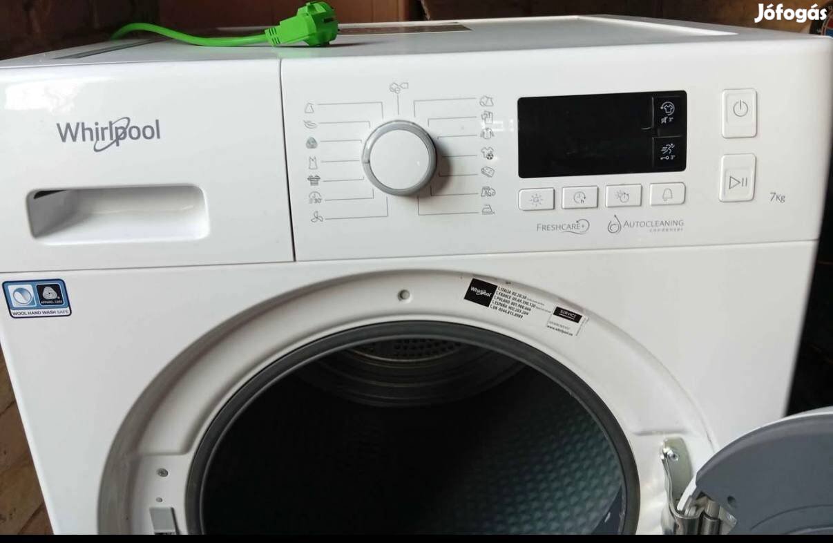 Whirlpool 8 kg-os hőszivattyús szárítógép FT M22 8X3B EU