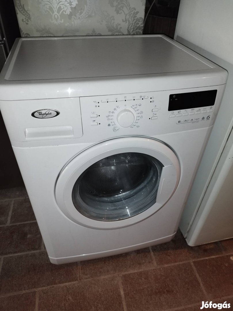 Whirlpool digitális elöltöltős mosógép 6kg/1000