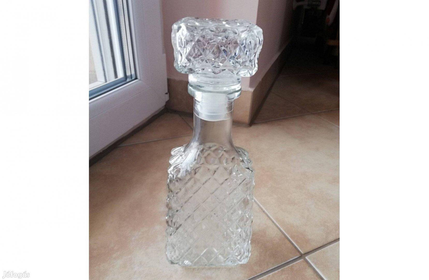 Whiskey üveg / Pálinkás üveg tetővel hibátlan 0,5 L