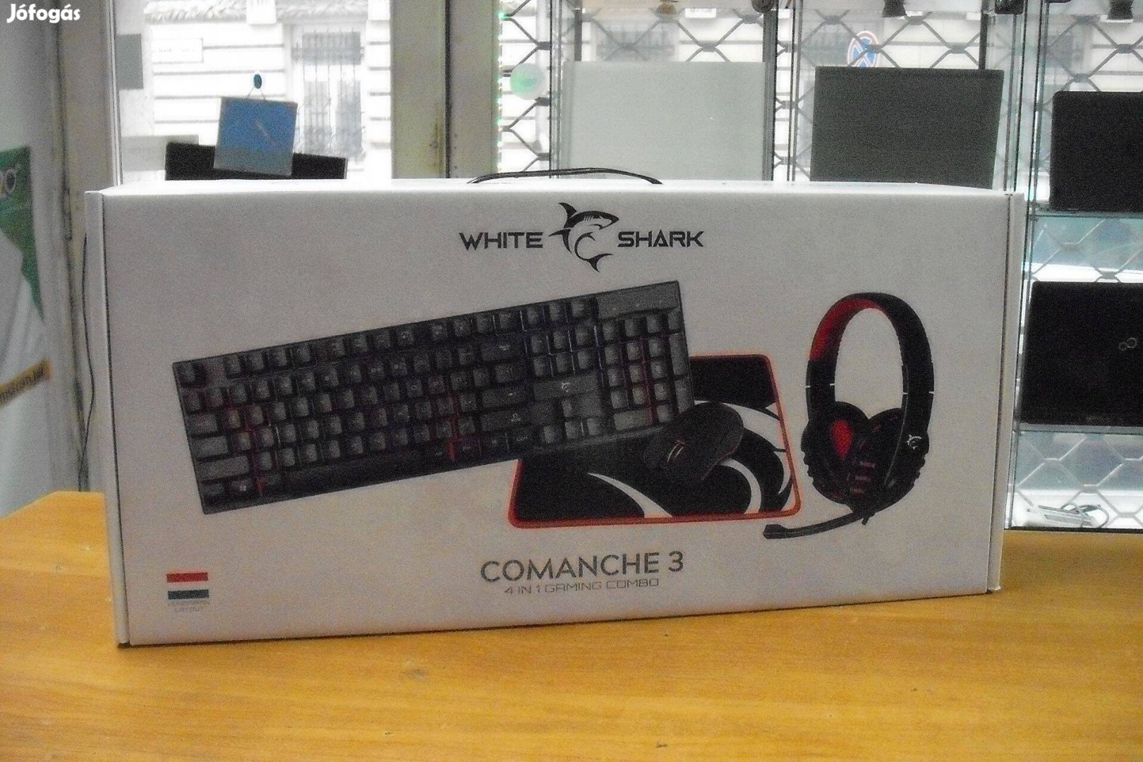 White Shark RGB billentyűzetegérpad füles combo! Új dobozos