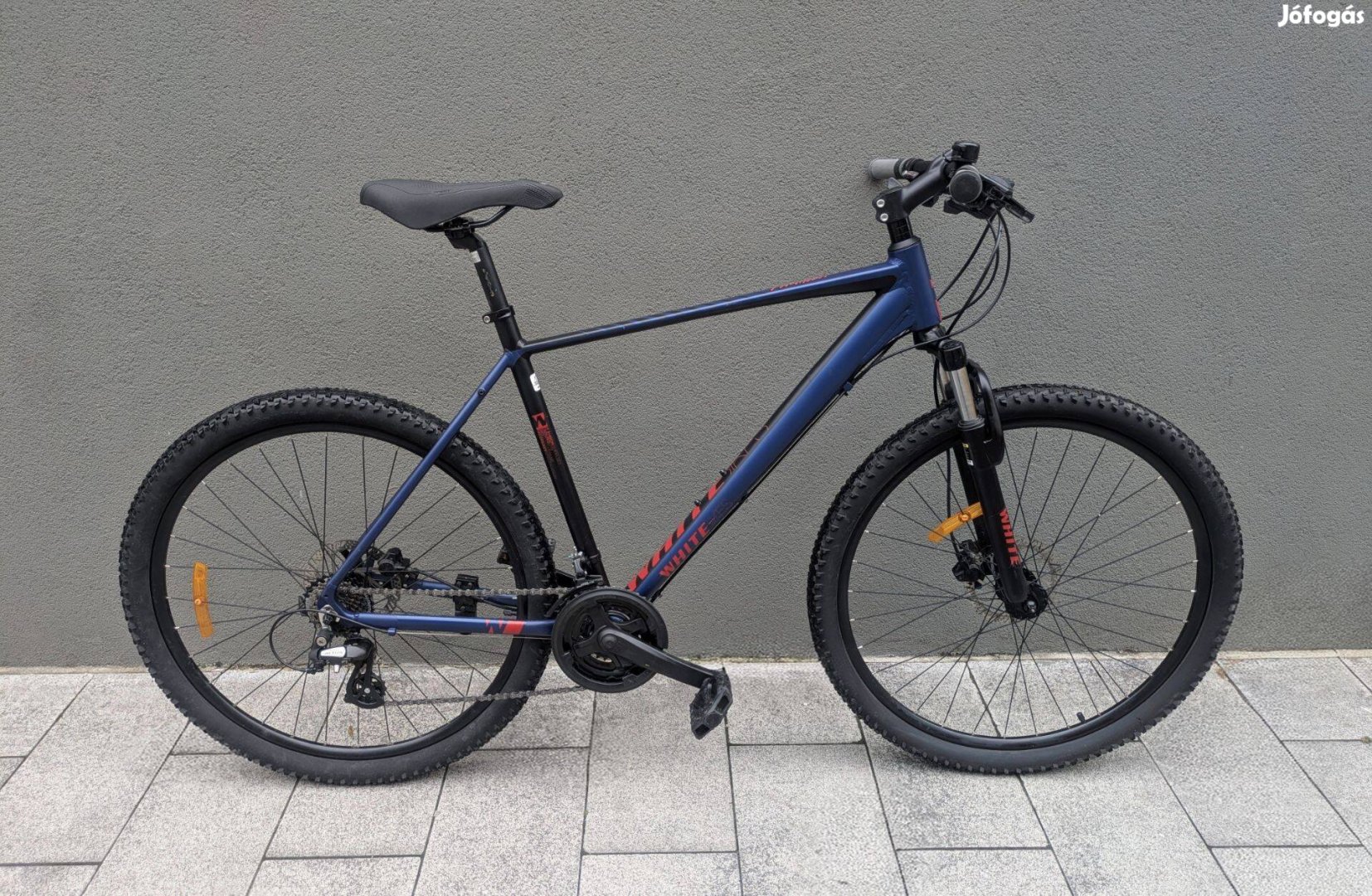 White Trainer Disc 27,5er mtb, 21 coll!