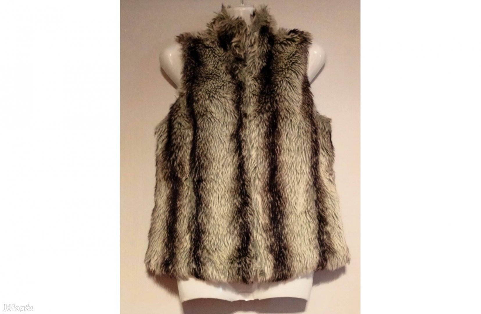 Why not szőrmés mellény SM