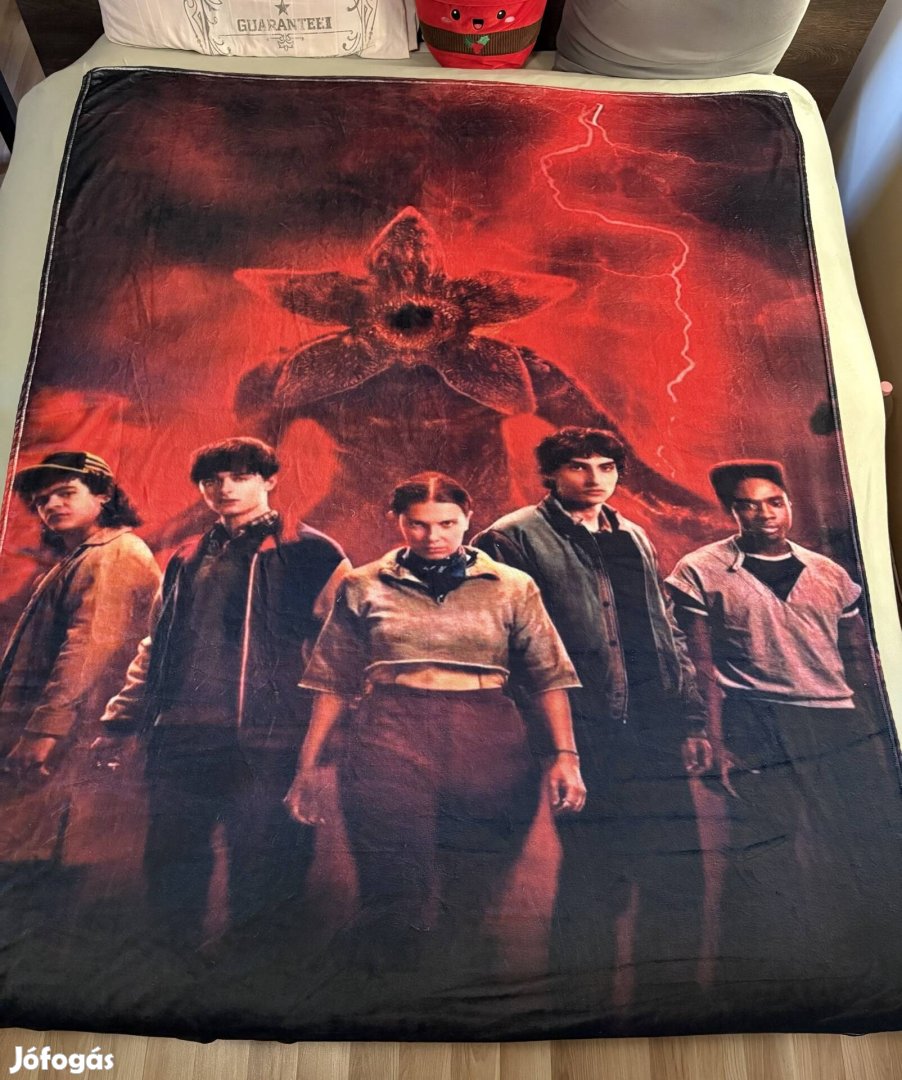 Will Stranger things takaró, Eleven, Will, Dustin,