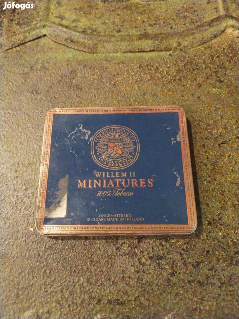 Willem II. Miniatures Holland cigarettás fémdoboz,