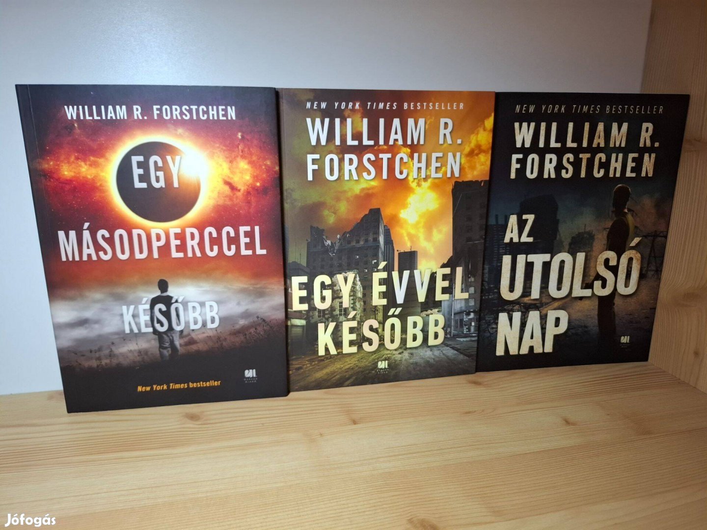 William R. Forstchen : Később trilógia egyben