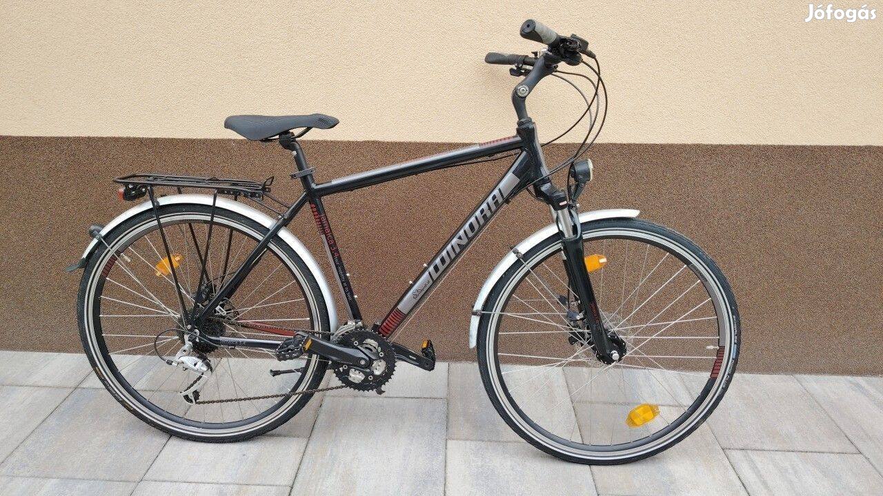 Winora 28-os, olaj-tárcsafékes, aluvázas, agydinamós,