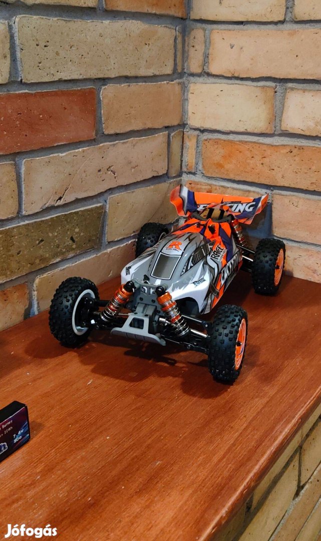 Wltoys 124010 távirányítós autó 2 akkuval