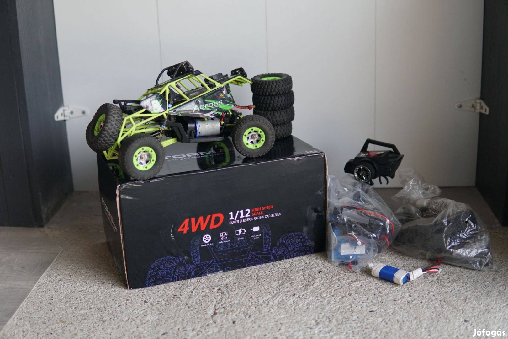 Wltoys Homokfutó RC Buggy 4WD RC autó + kiegészítők