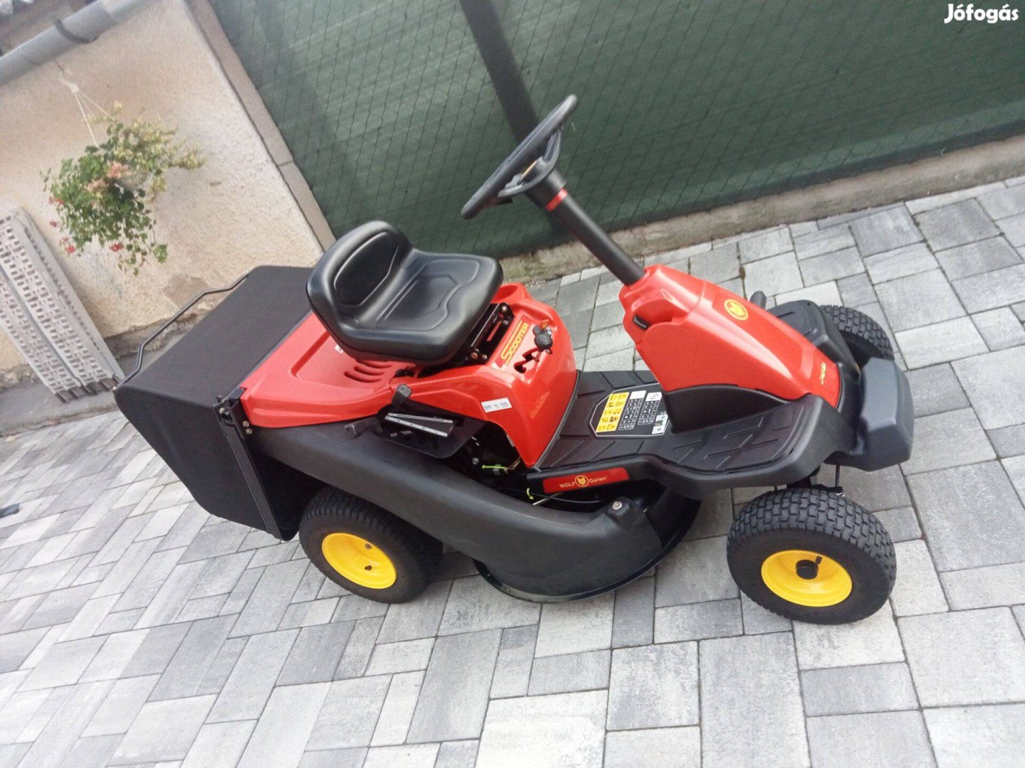 Wolf Garten Scooter Fűnyírótraktor