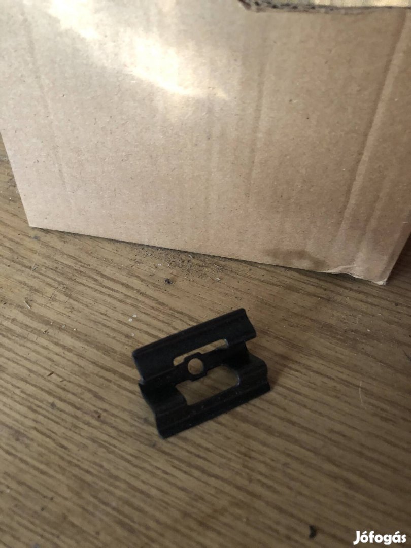 Wpc rögzítő klipsz
