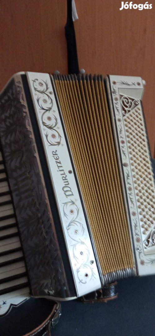 Wurlitzer 120 As retro harmonika