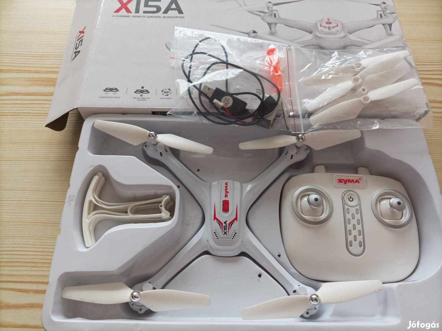 XI5A drón távirányítóval
