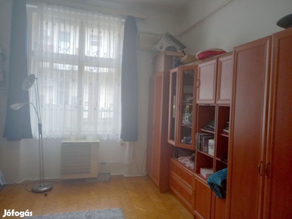 XIII. Kerület, Szent László út, 33 m2-es, 3. emeleti, társasházi lakás