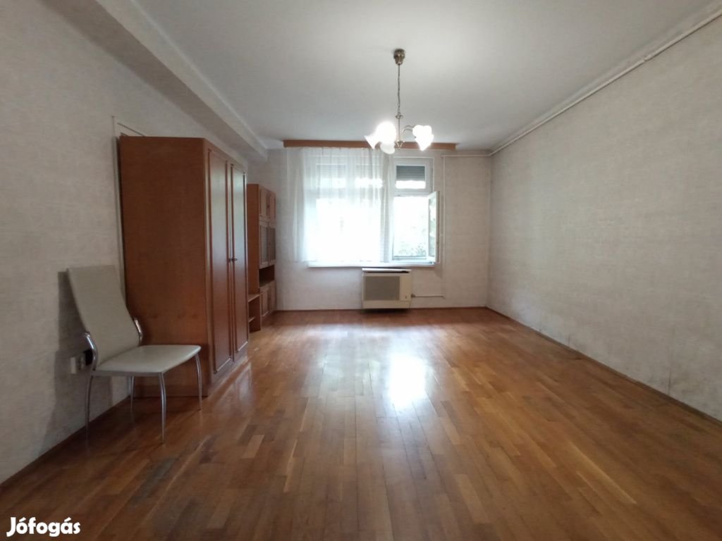 XIV. Kerület, Columbus utca, 64 m2-es, magasföldszinti, társasházi