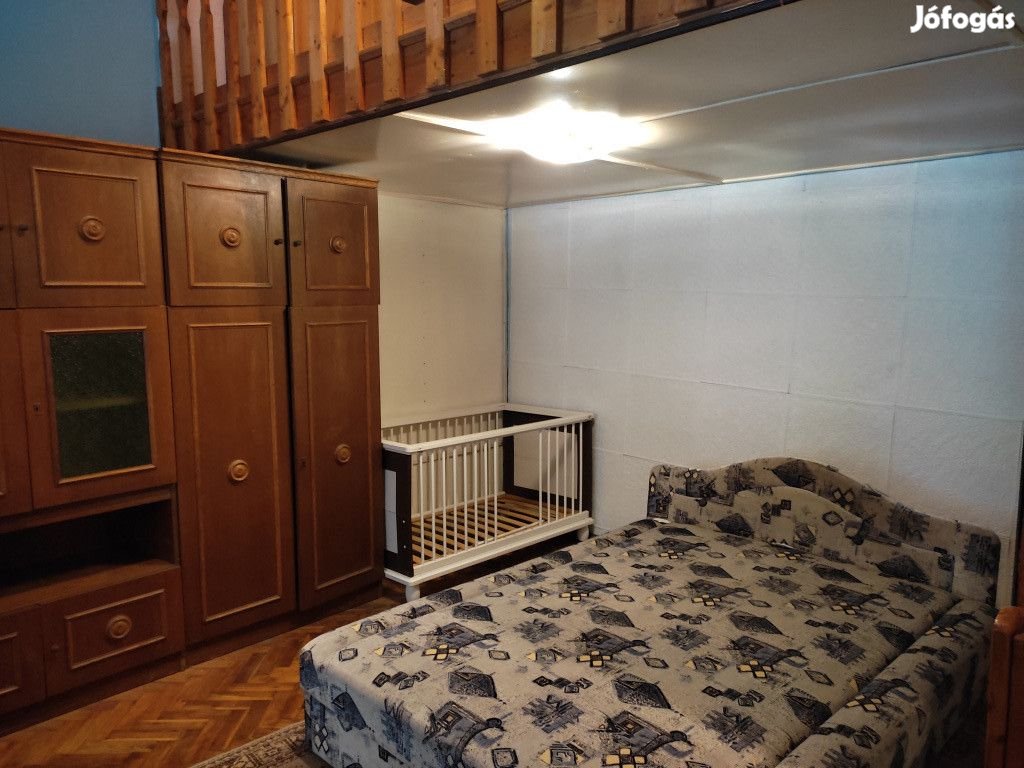 XIV. Kerület, Kerepesi út, 29 m2-es, földszinti, társasházi lakás