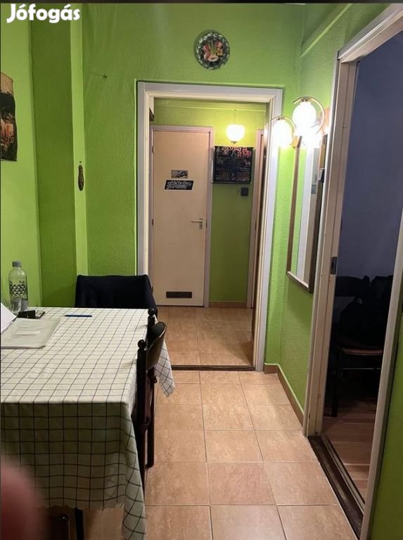 XIX. Kerület, Önkormányzat közeli utca, 53 m2-es, 2. emeleti,