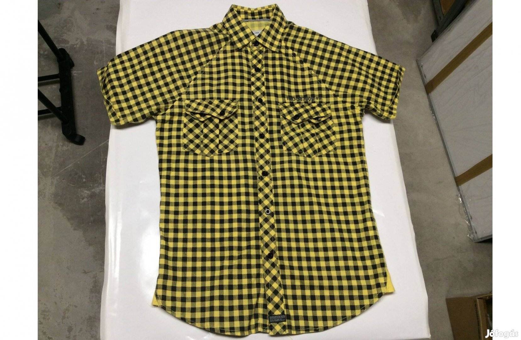 XS-es X-Small fiú ing rövid ujjú ing jó anyagú sárga fekete kockás ing