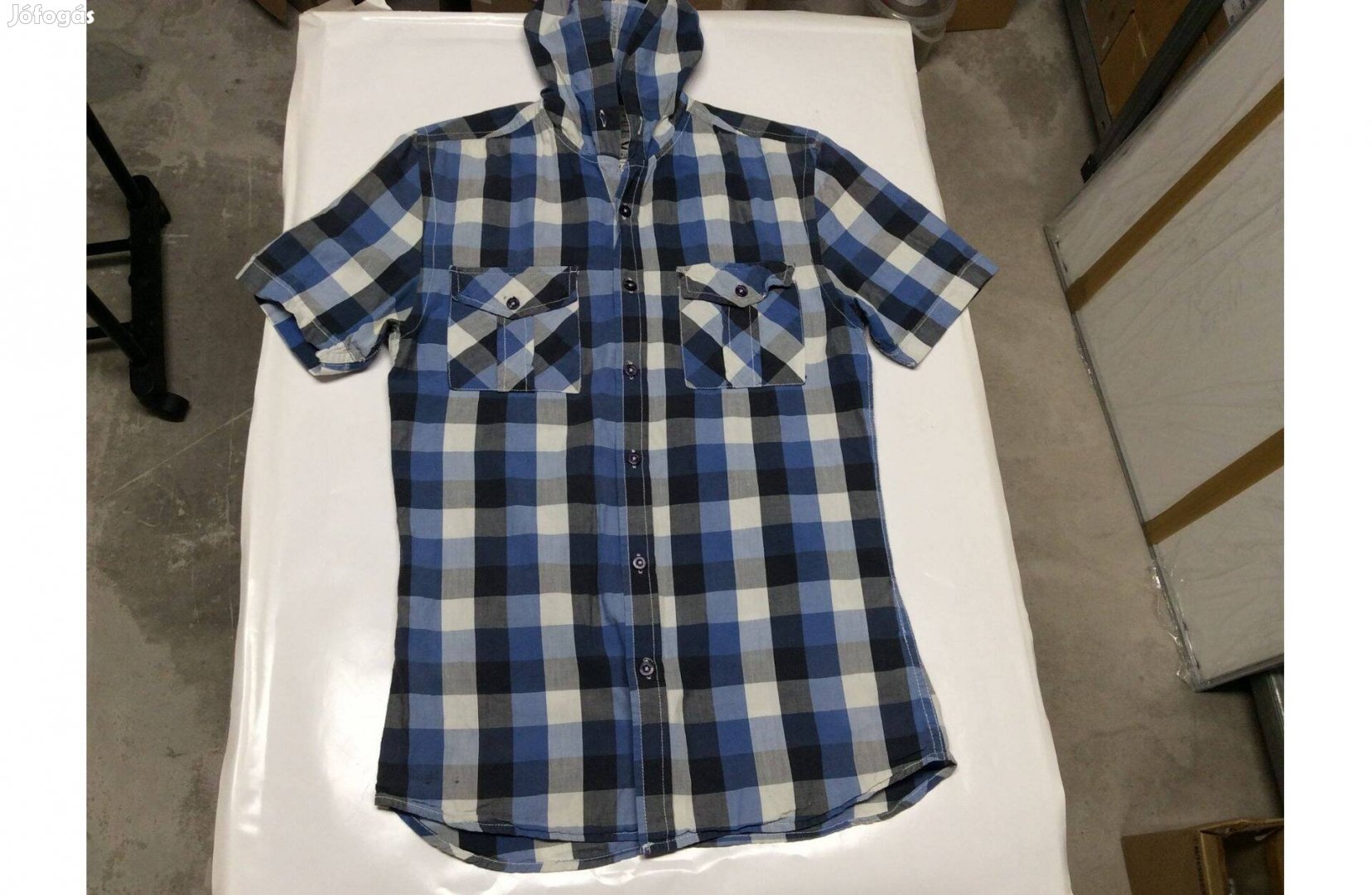 XS-es X-Small fiú ing rövid ujjú kapucnis vékony anyagú kockás ing