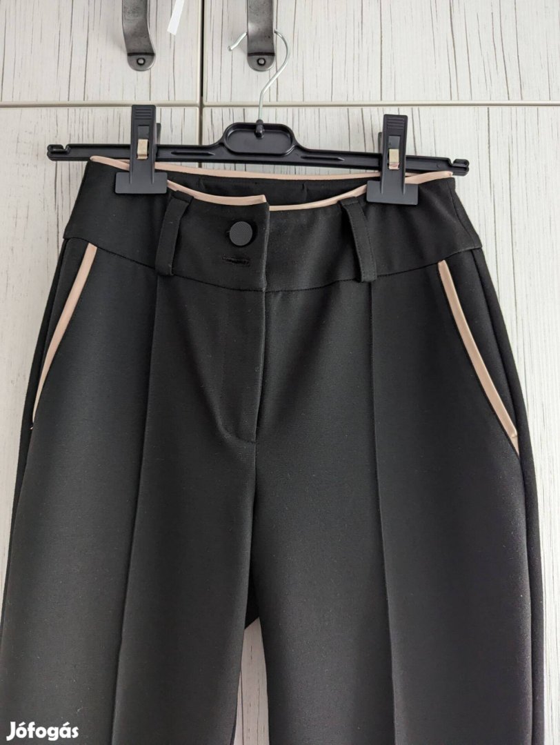 XS-es méretű Magenta tavaszi-nyári fekete nadrág eladó