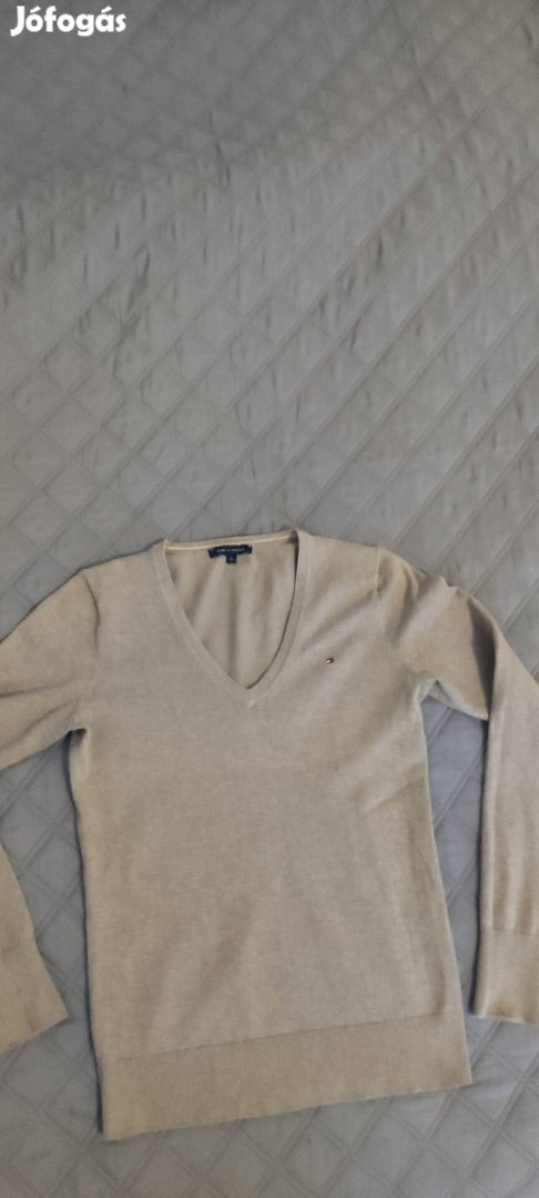 XS es minőségi Tommy Hilfiger pulóver olcsón eladó 
