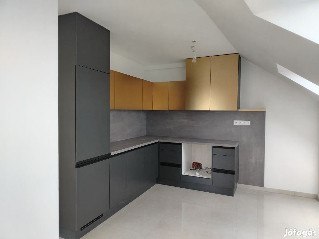 XVIII. Kerület, Gilice tér, 105 m2-es, 3. emeleti, társasházi lakás