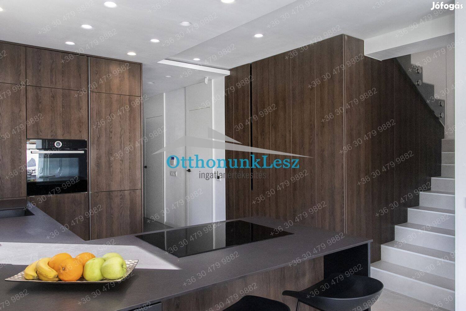 XVII. Rákoshegyen 150 m2 luxus családi ház, szaunával+jacuzzival