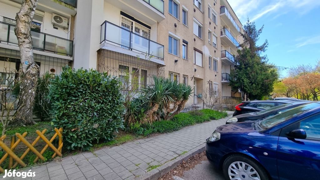 XVI. Kerület, Tavirózsa utca, 46 m2-es, földszinti, társasházi lakás