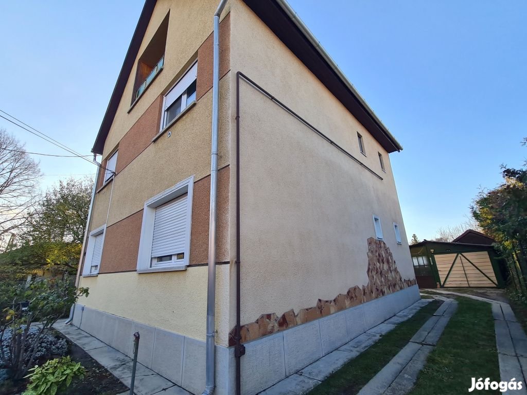 XV. Kerület, Pestújhelyen, 146 m2-es, 2 generációs, családi