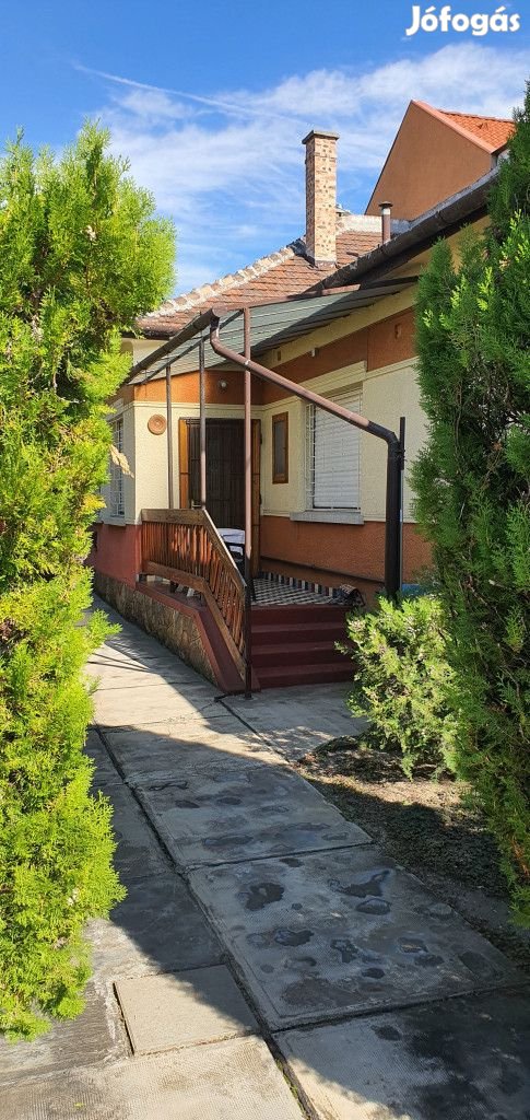 XXIII. Kerület, Maros utca, 75 m2-es, ikerház, 2 szobás, jó állapotú
